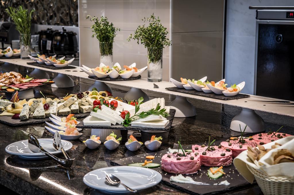 普瑞米尔堡美食全膳食度假村 阳光海滩 外观 照片
